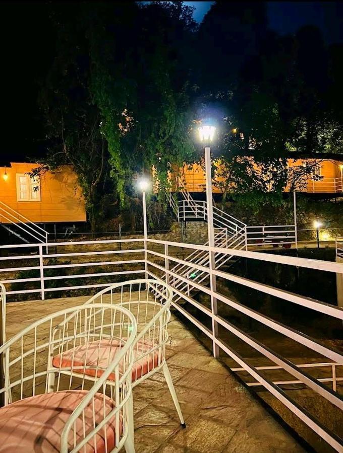 Aaroham Resort Shimla ! Luxury Cottage By Aamod Group Екстер'єр фото